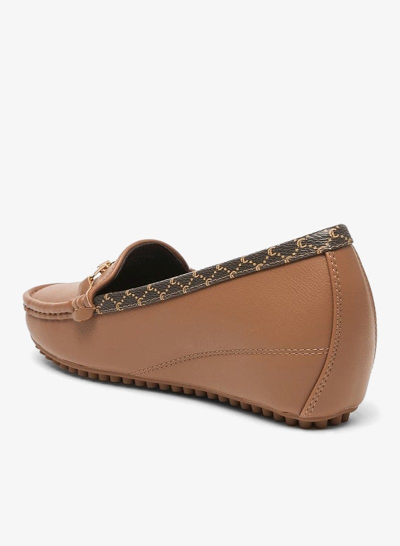 Le Confort Women's Metal Accent Slip-On Loafers with Wedge Heels - Image 3