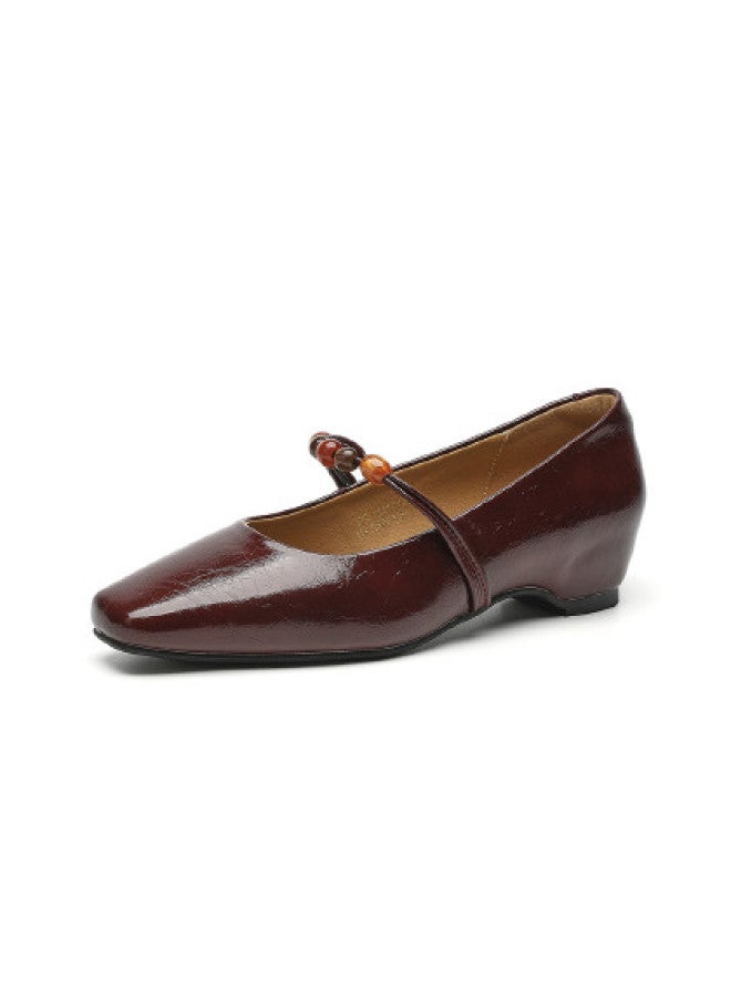 St&Sat French Retro Shallow Mouth Small Leather Shoes Women 2026 New Autumn Pointed Toe Stylish Versatile Literary Mary Jane - Image 1