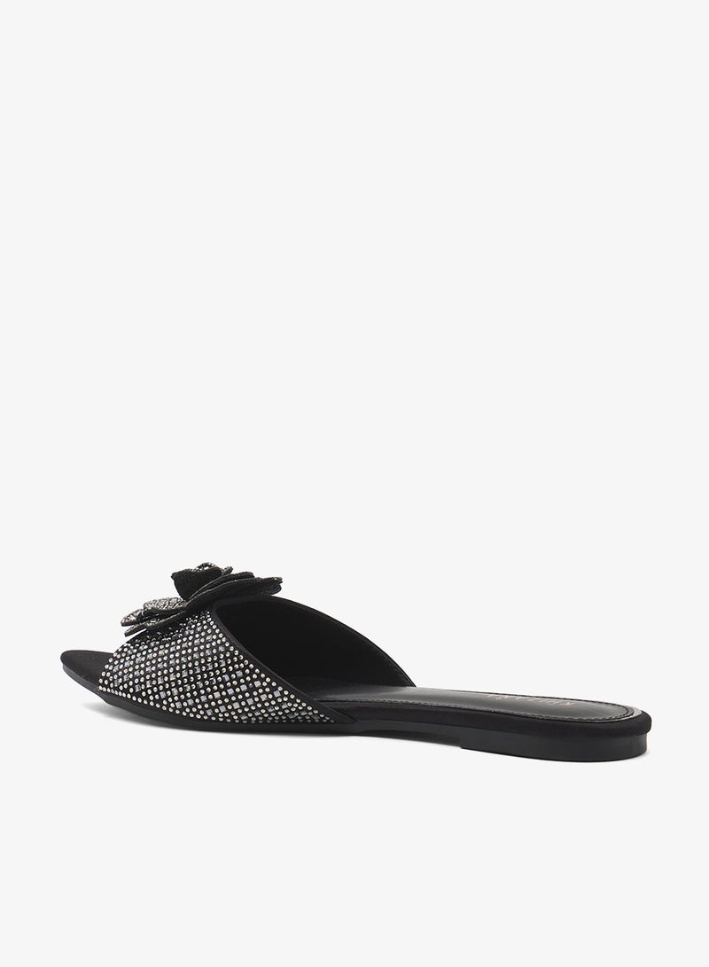 Khizana Flat Sandals - Image 2