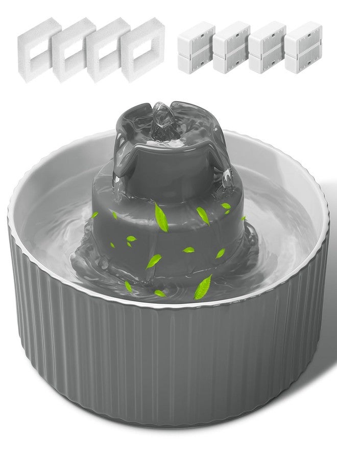 نافورة مياه سيراميك للقطط، سعة 2.1 لتر/70 أونصة، موزع مياه للحيوانات الأليفة من البورسلين مع 4 مجموعات من الفلاتر والإسفنج البديلة، وعاء مياه أوتوماتيكي للكلاب مع مضخة فائقة الهدوء، لوازم إطعام وسقي القطط (رمادي) - Image 1