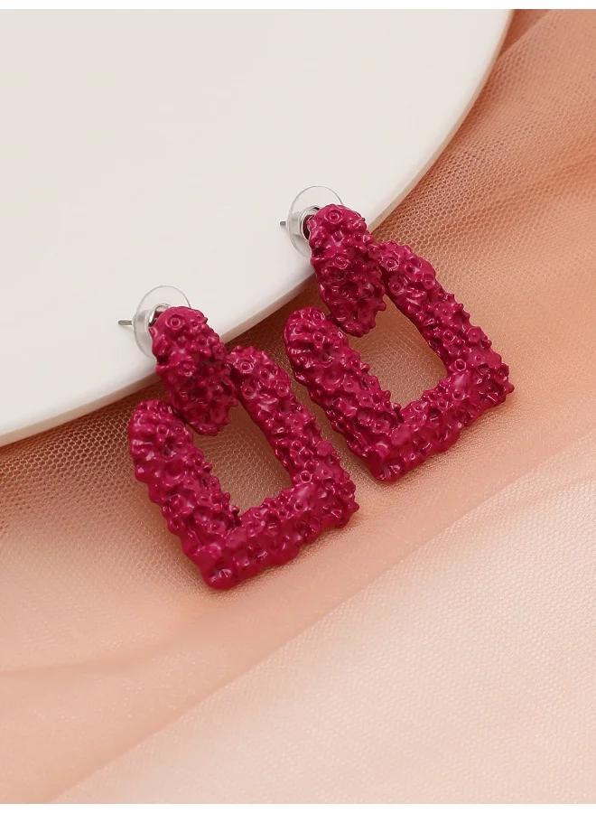 سوهي حلق مصمم للحفلات مطلي بالذهب