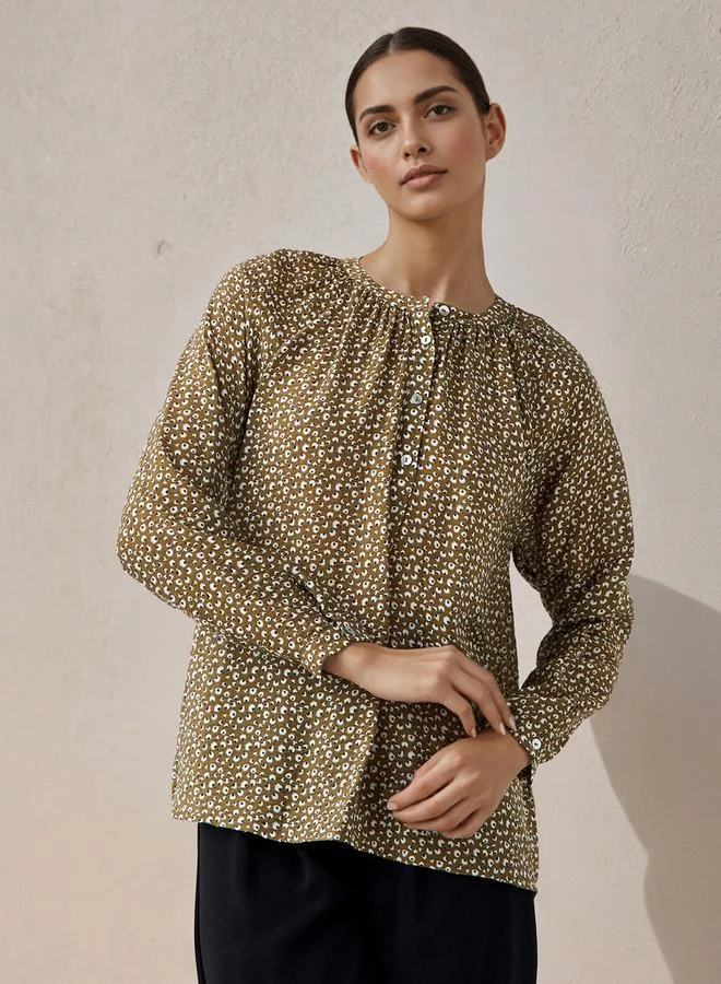 سبلاش فيڤ بلوزة بياقة ماندرين وطبعة زهور