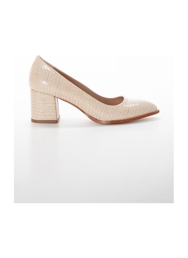 Slices Shoes Large Size Crocodile Patent Leather Beige Women's Heeled Shoes - Image 1