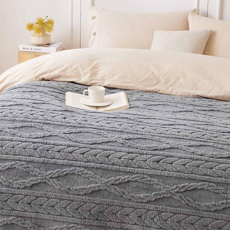 COOVA Premium Sherpa Throw Blanket - 3D Stylish Design Super Soft Cozy Fleece Blanket  Thick Plush Fuzzy Fluffy Lightweight Warm Throw for Women Couch Bed Sofa Chair(Light Grey 50""x60"") - Image 4