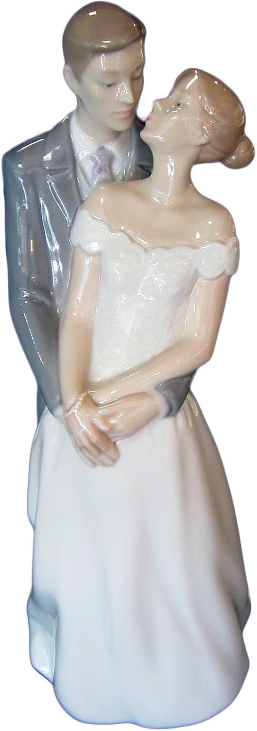 Nao figurine by Lladro 02001713 Unforgettable day 1713 Beautiful porcelain statue Bride with a long dress and Groom Kissing Couple Nice Elegant Romantic Wedding gift collectibles new - Image 3