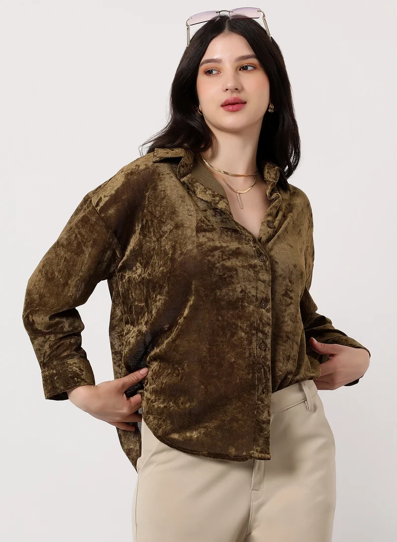 بينيا كولادا Women's Solid Velvet Oversized Shirt | Spread Collar , Long Single-Button Cuff Sleeves, Button Closure | Solid Textured | Woven Shirt For Casual & Daily Wear | Coffee Brown