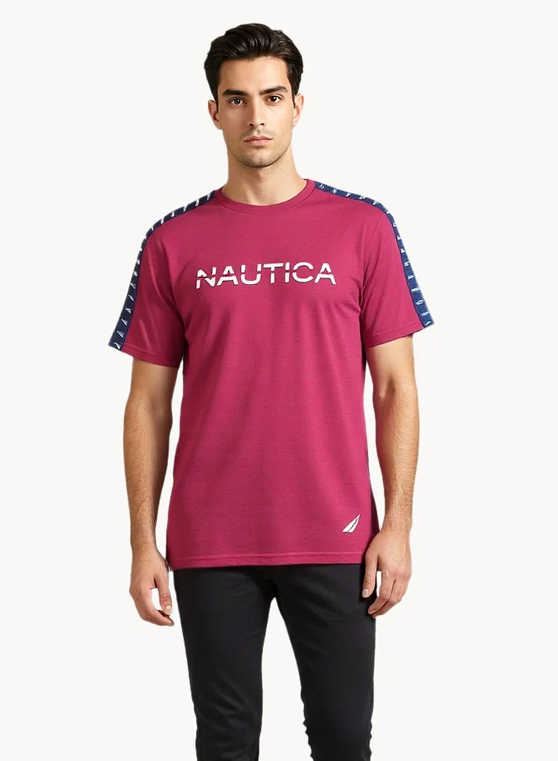 نوتيكا تيشيرت قطن بريميوم بقصة عادية وياقة دائرية وشعار