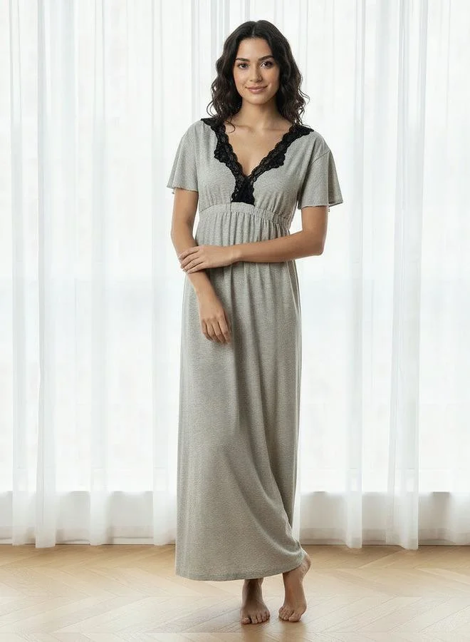 أدريا قميص نوم قصير بأكمام قصيرة مزين بالدانتيل