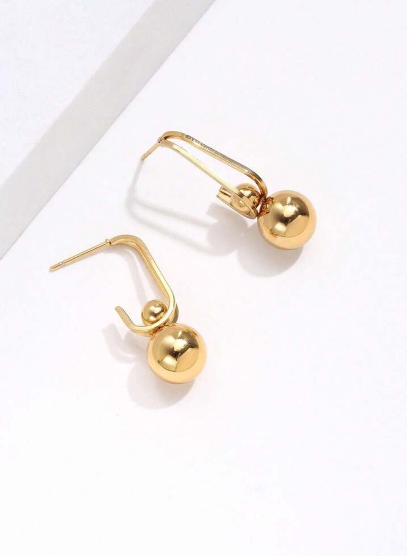 إيكوال حلق اذن نسائي بتصميم عصري وأنيق من الاستانلس ستيل مطلي باللون الذهبي - Image 4