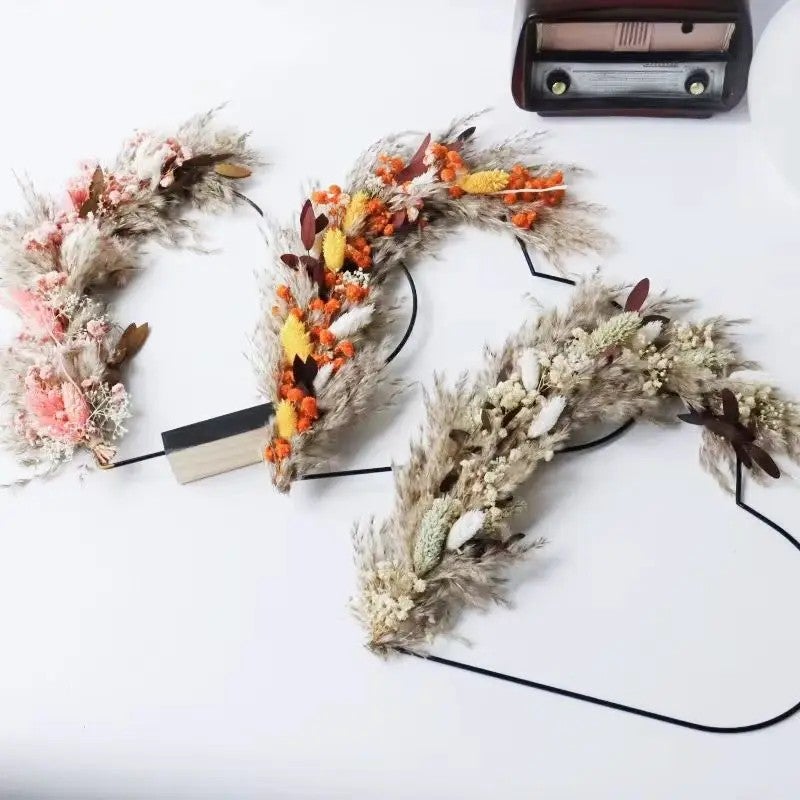 Bluejw Pampas Grass Wreath - Heart Shaped Dried Flowers, Natural Seasonal Decor for Table & Home - Image 3