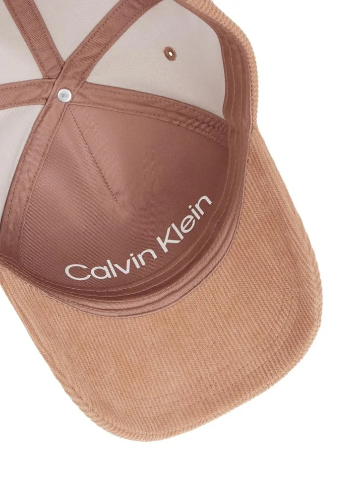 كالفن كلاين Corduroy Baseball Curved Peak Cap