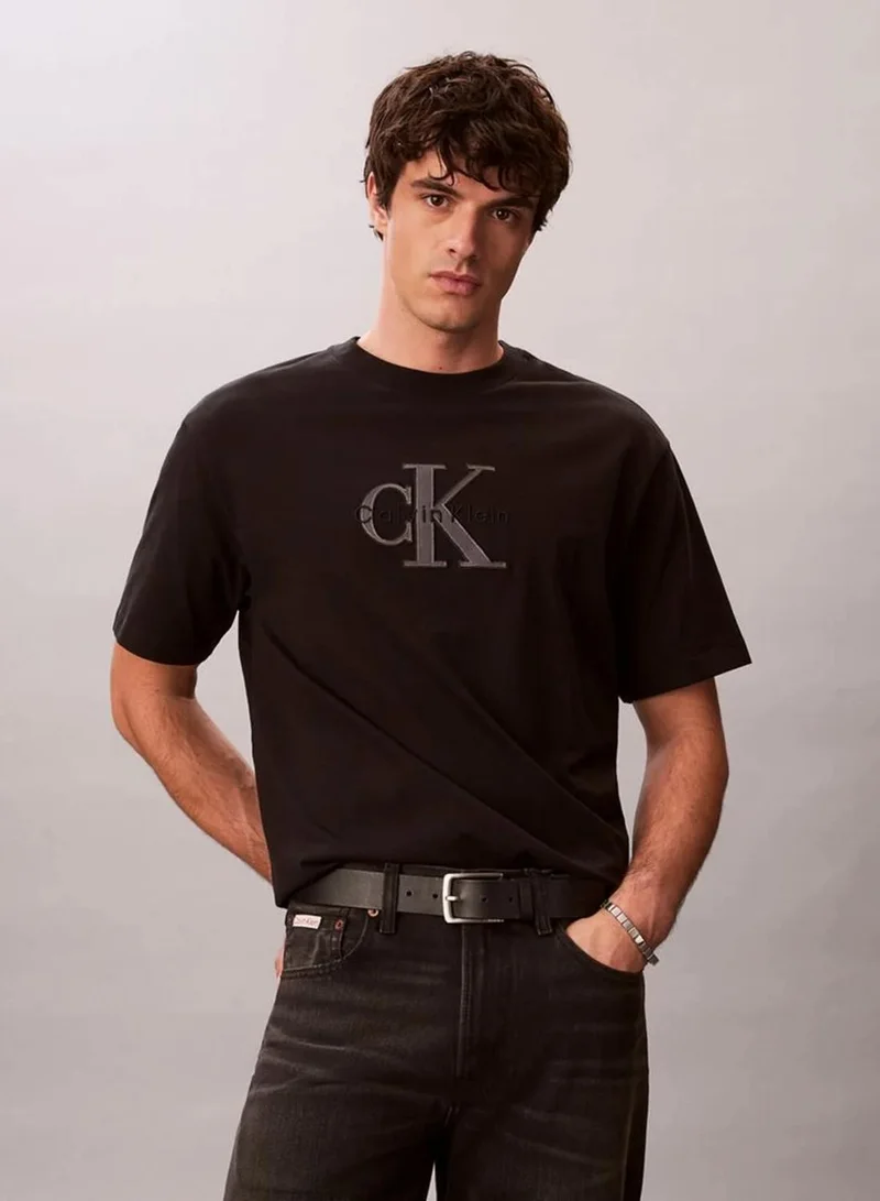 Relaxed Logo Appliqué T-Shirt