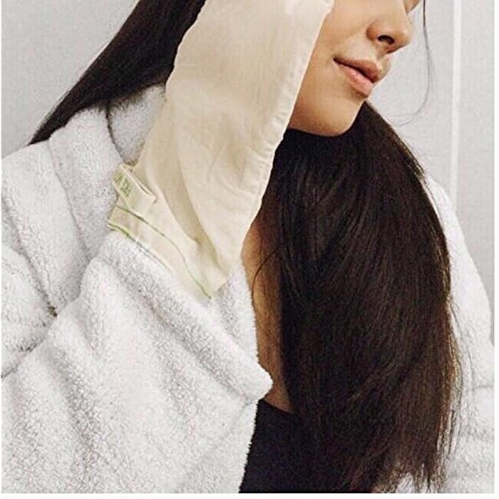 MicrodermaMitt Deep Exfoliating Mitt Scrub for Face, Lips & Neck - Dead Skin & Blackheads Remover - Gentle Facial Scrubber - Exfoliator Glove for Shower - Women Skin Care - Image 3