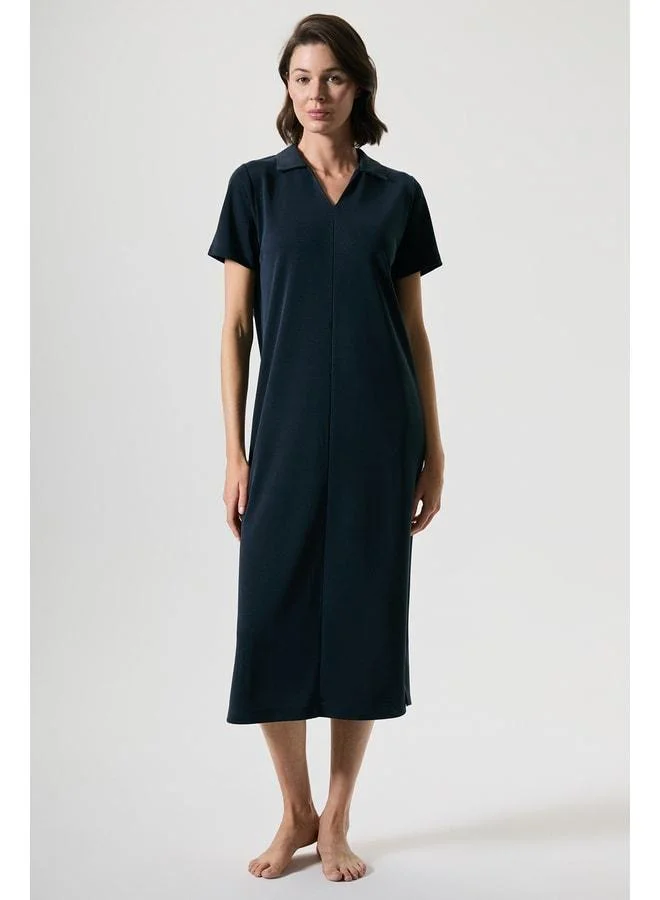Penye Mood TENCEL™ polo collar dress.