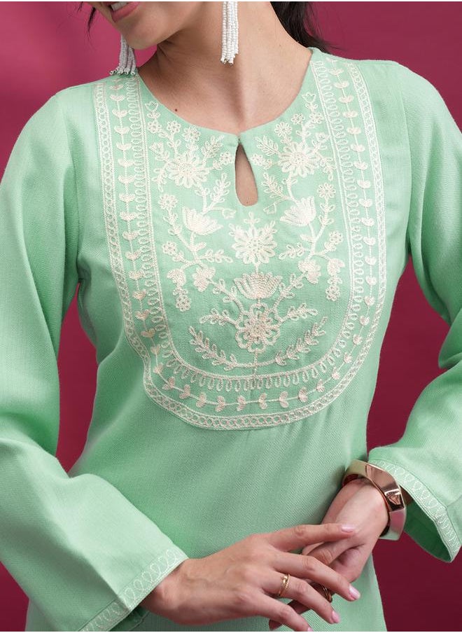 Vishudh Green Embroidered Keyhole Neck Kurta Set for Women by Styli  - Image 5