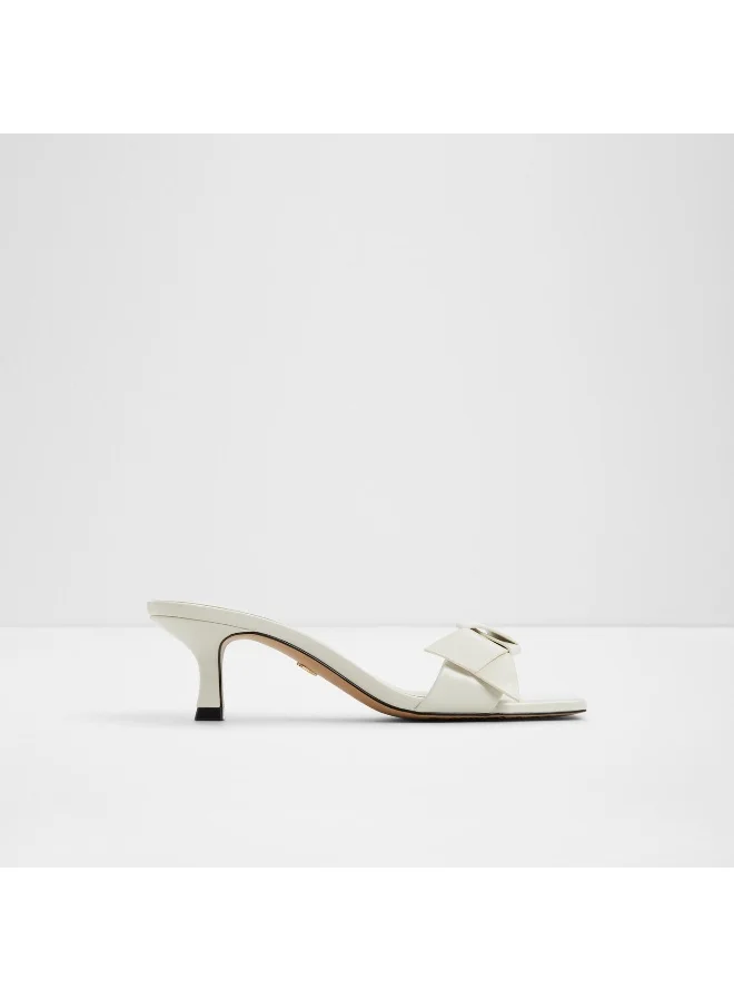 الدو Sandal