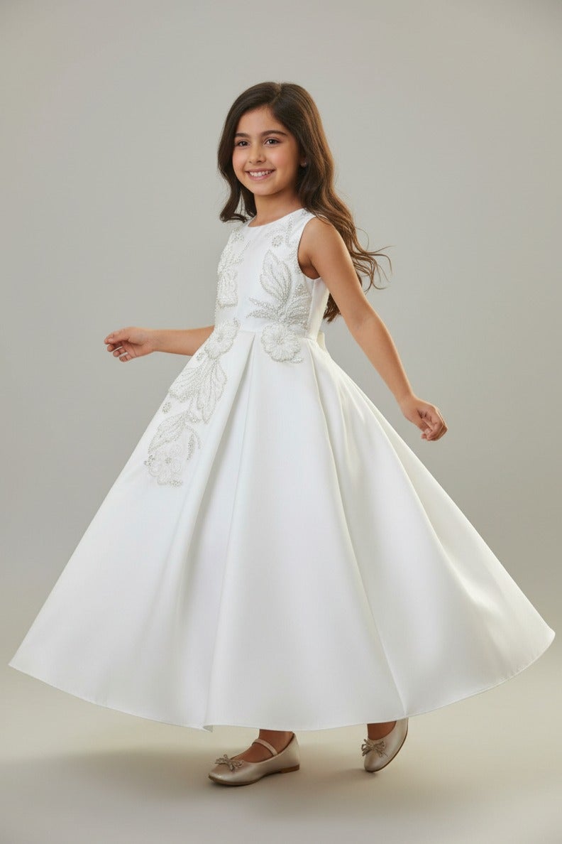 BHNS Elegant puffy evening dresses for children, perfect for parties and special occasions. These dresses are suitable for girls' weddings, celebrations, and holidays. Available in white, yellow, pink, and lemon hues. Beautiful Eid dresses for all occasions. Dresses for ages 2 to 15. Elegant and beautiful dresses for girls aged 2 to 15. Girls' sets with trains and puffy skirts. Suitable for evening parties, summer wear, short dresses, and long dresses. Brand name. - Image 1
