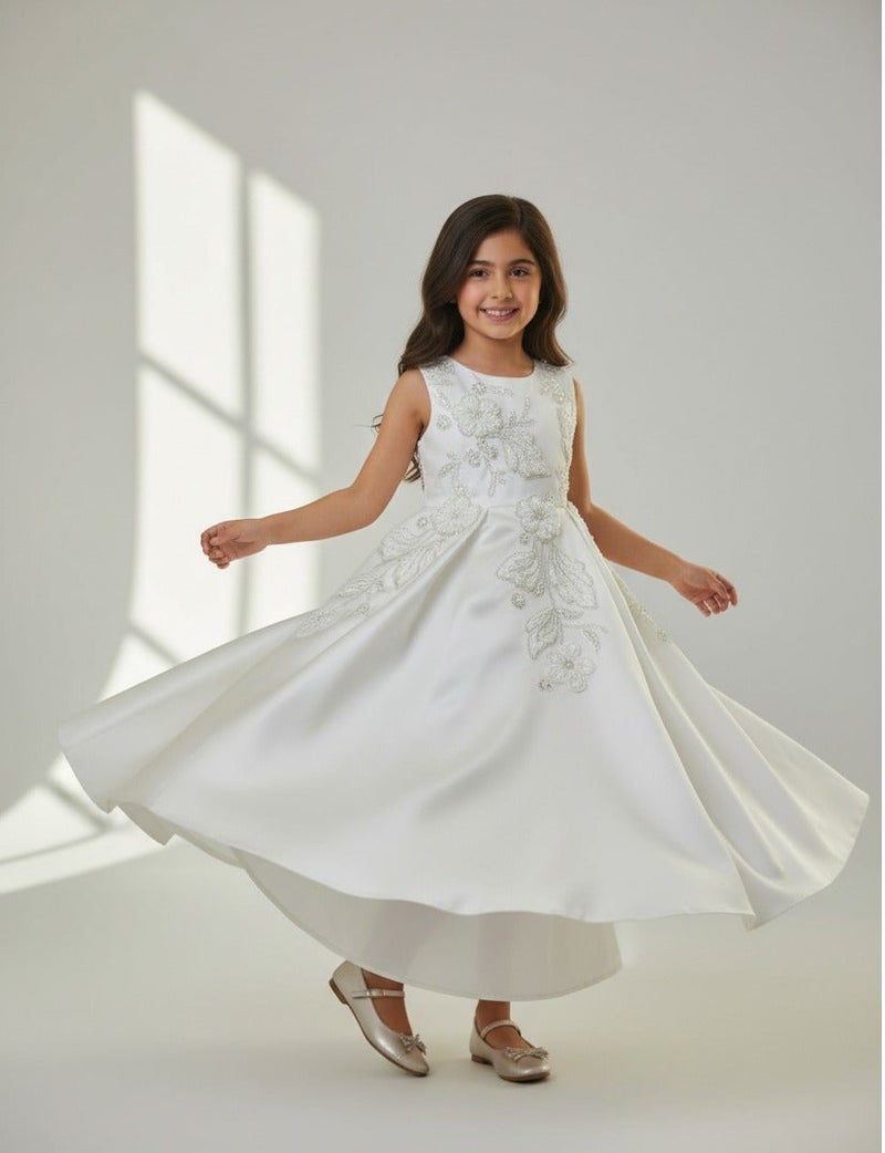 BHNS Elegant puffy evening dresses for children, perfect for parties and special occasions. These dresses are suitable for girls' weddings, celebrations, and holidays. Available in white, yellow, pink, and lemon hues. Beautiful Eid dresses for all occasions. Dresses for ages 2 to 15. Elegant and beautiful dresses for girls aged 2 to 15. Girls' sets with trains and puffy skirts. Suitable for evening parties, summer wear, short dresses, and long dresses. Brand name. - Image 4