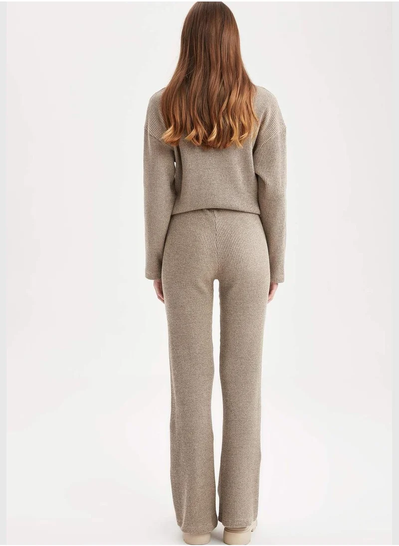 ديفاكتو Regular Fit Cable Knit Chinos