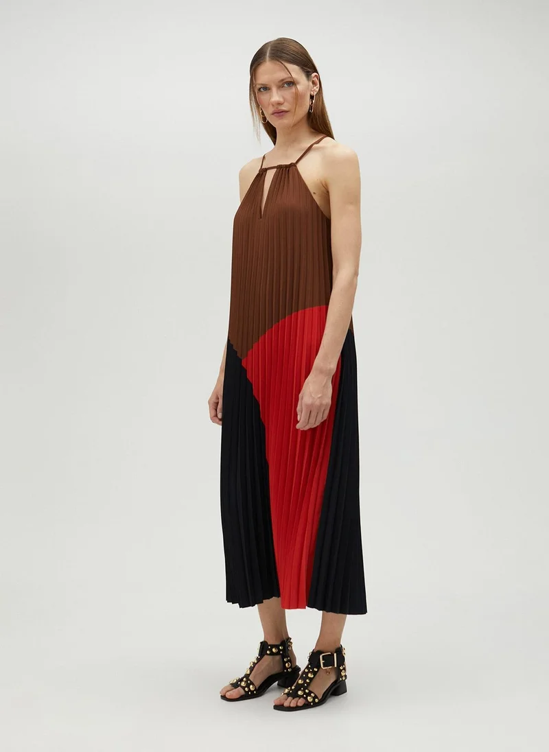Lola Casademunt Three-tone pleated dress