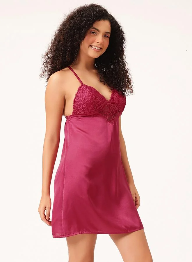 كلوفيا قميص نوم ساتان بأربطة كروس متقاطعة