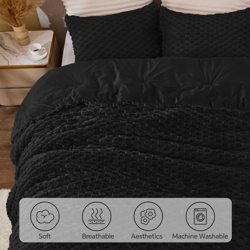 BEDELITE Fluffy Queen Comforter Set - Black Fleece Soft Comforter for Queen Size Bed, Luxury Warm Bedding Set for Winter, Fuzzy Bed Set 3 Pieces (1 Comforter, 2 Pillowcases) - Image 4
