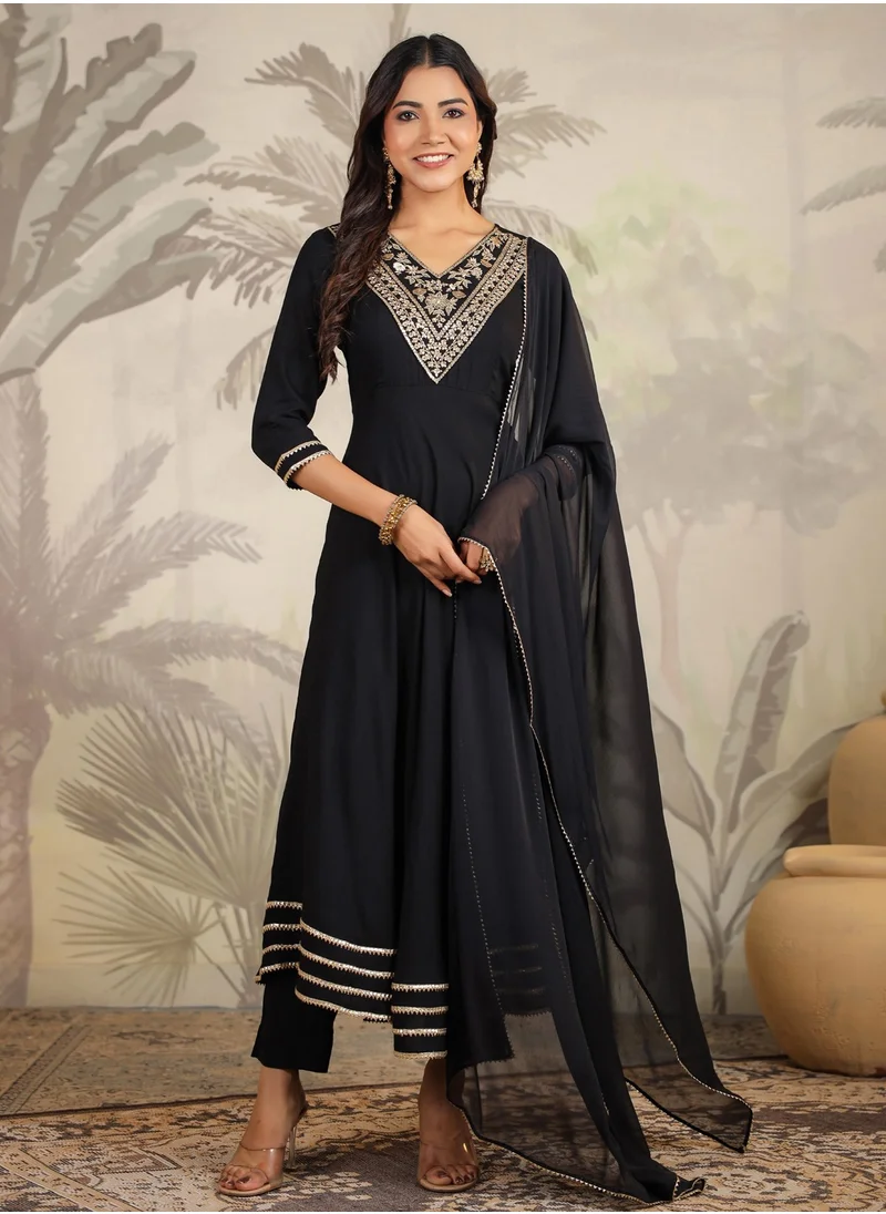 kolaba Black Rayon Embroidred V-Neck Kurta 3Pc Set