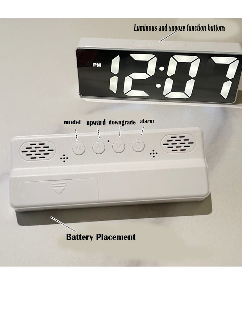 ماكدو ساعة رقمية لغرفة النوم وغرفة المعيشة - ساعة منبه بشاشة كبيرة 15 بوصة مربعة مع التاريخ ودرجة الحرارة، بتنسيق 12/24 ساعة، وظيفة الغفوة، منبهان، لون أبيض - Image 2