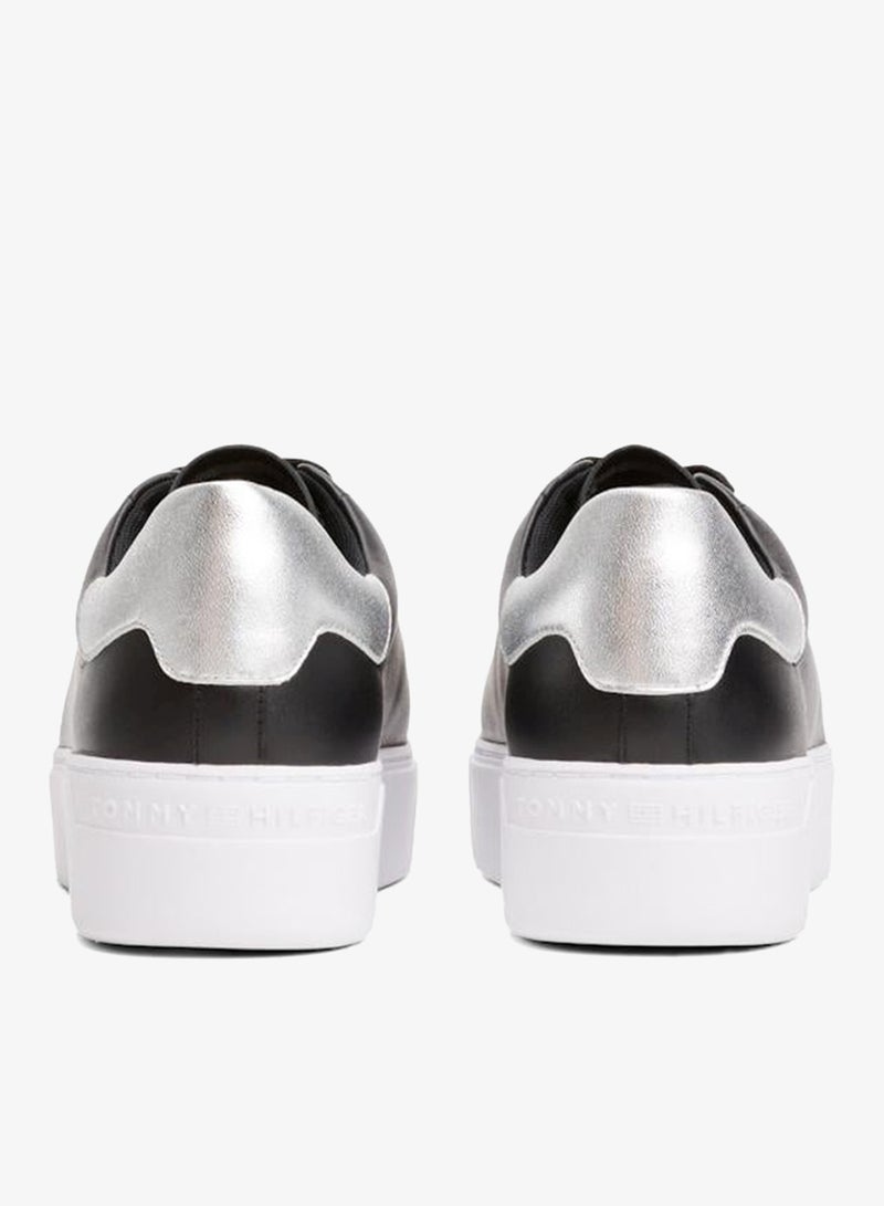 TOMMY HILFIGER Essential Platform Low Top Sneaker - Image 3
