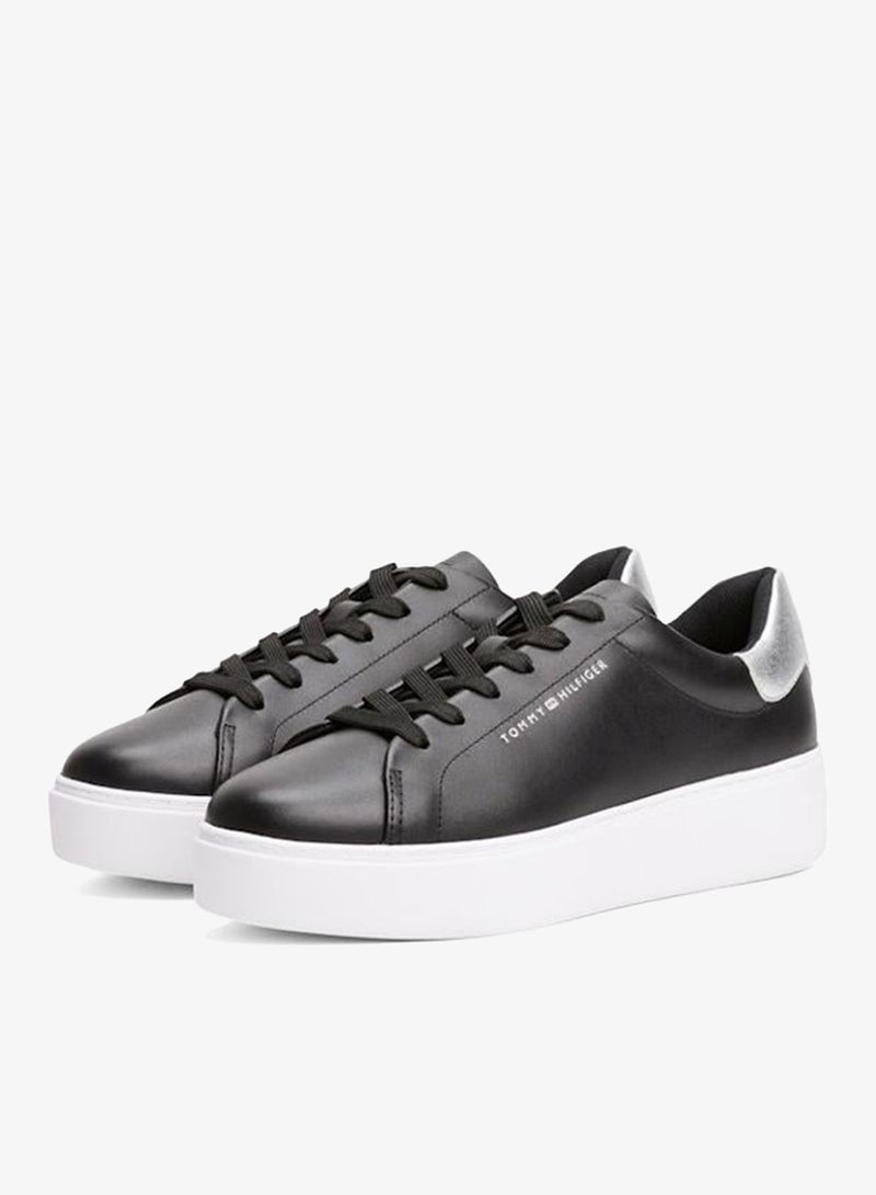 TOMMY HILFIGER Essential Platform Low Top Sneaker - Image 4