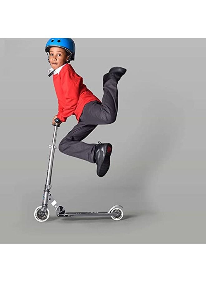 Micro - Micro Kickboard- Sprite LED - سكوتر ركل بعجلتين للأطفال من سن 6 سنوات فما فوق إلى المراهقين، قابل للطي والحمل، خفيف الوزن، محمول مع عجلات مضيئة يتم تنشيطها بالحركة - Image 1