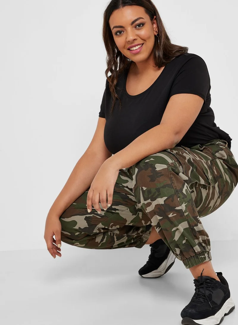 Forever 21 Plus Camo Print Cargo Pants