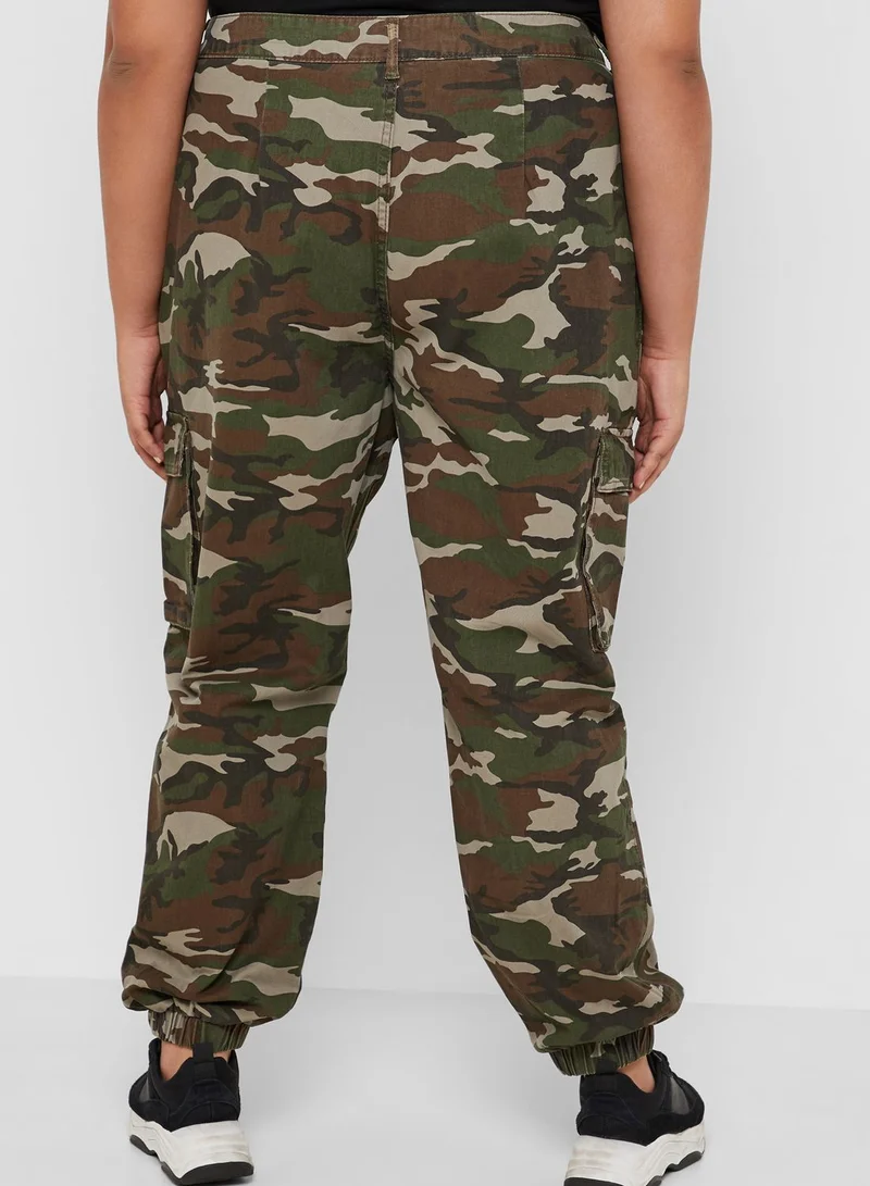 Forever 21 Plus Camo Print Cargo Pants