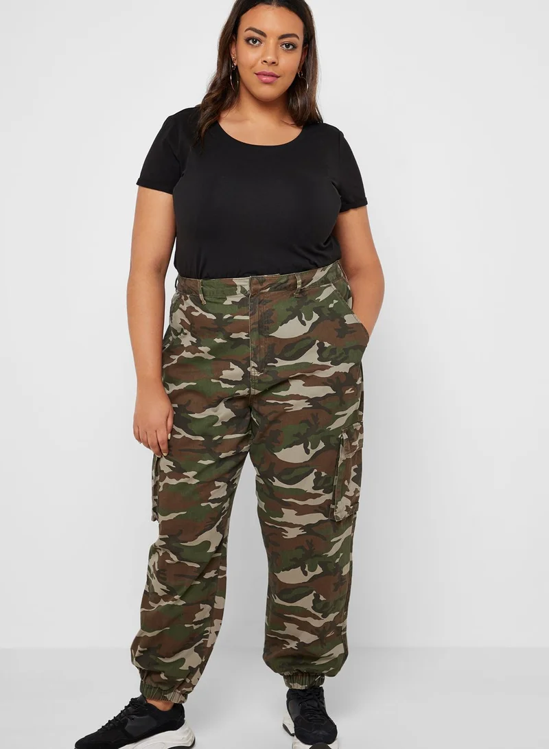 Forever 21 Plus Camo Print Cargo Pants