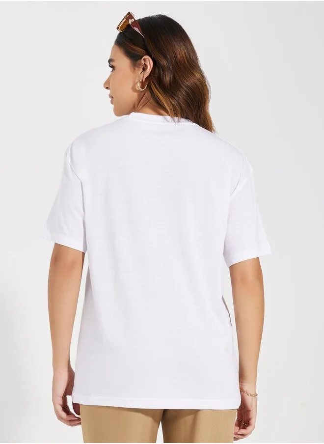 ستايلي Oversized Graphic Print Dropped Shoulder T-Shirt