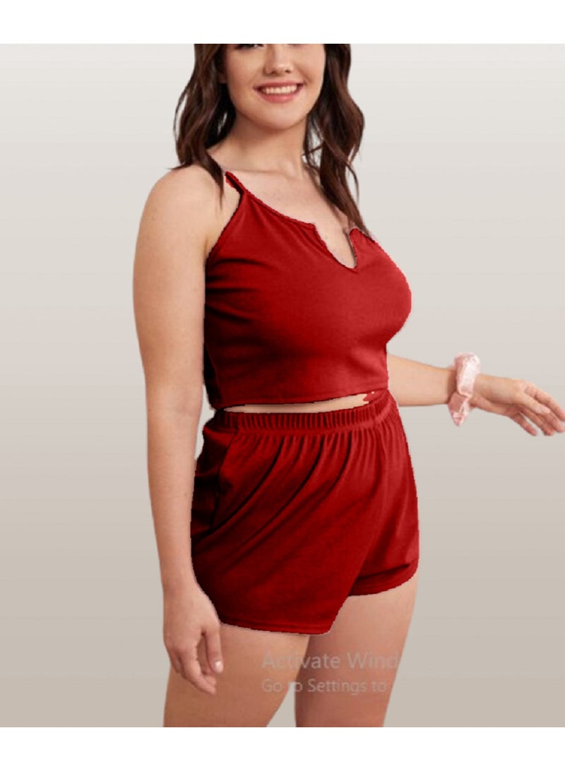 بيجامة من مانيكان نسائية مع بلوزة بدون أكمام وشورت سادة - Image 3