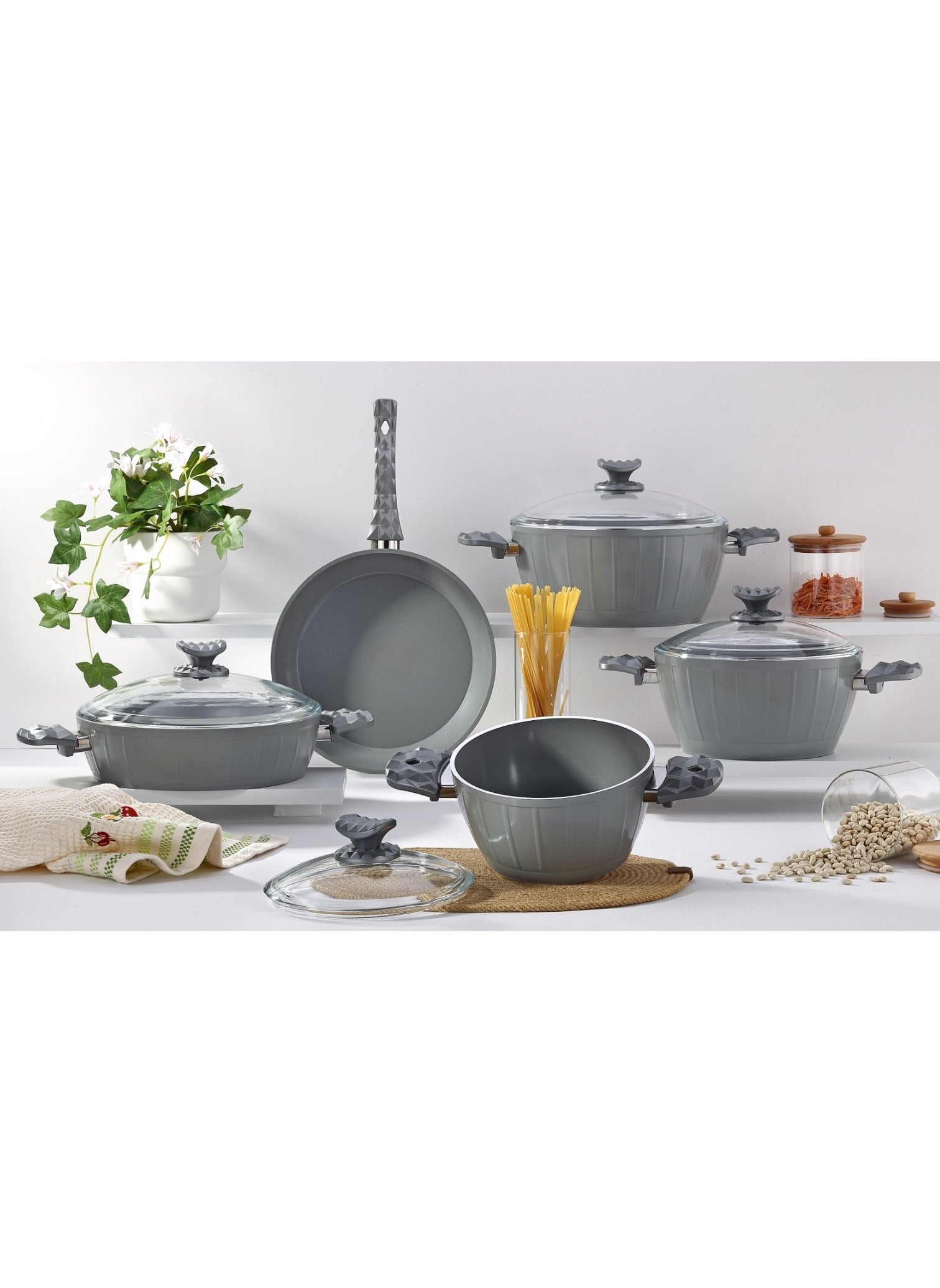 9-Piece Farah Cookware Set - Tempered Glass Lids - 3 Deep Pots - 1 Low Pot - 1 Frypan - Non-Stick Ceramic Surface - PFOA Free - Grey 