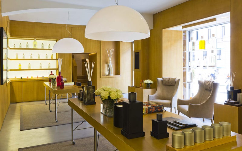 Culti عطر سيارة كولتي في وسادة معطرة بحجم 7X7 سم ميلان | عطر الشاي، شاي السنشا والأخشاب - مدة 3 أشهر - Image 5