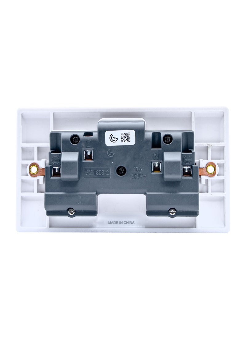 Duravel Duravel 2 Gang Double 13A UK Socket with Neon – Ultra Thin Plastic, Fire-Resistant Electric Outlet  - Image 2