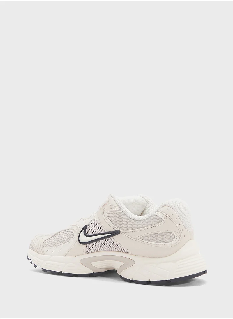 Nike V5 Runner