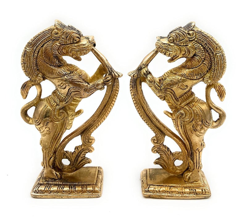Bhunes Bhunes Brass Lion Scultpture Lion Brass Statue Lion Statues Showpieces Bras Simha Sher Ki Murti India Temple Lions Lion Statue Set of 2Gold 5 Inch 1 Piece - Image 1