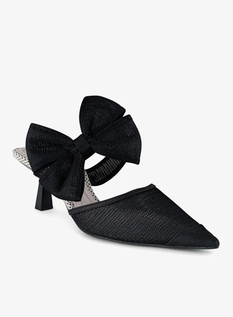 فينتشي صنادل نسائية ذات قدم مدببة بحزام واحد مع كعب متوسط