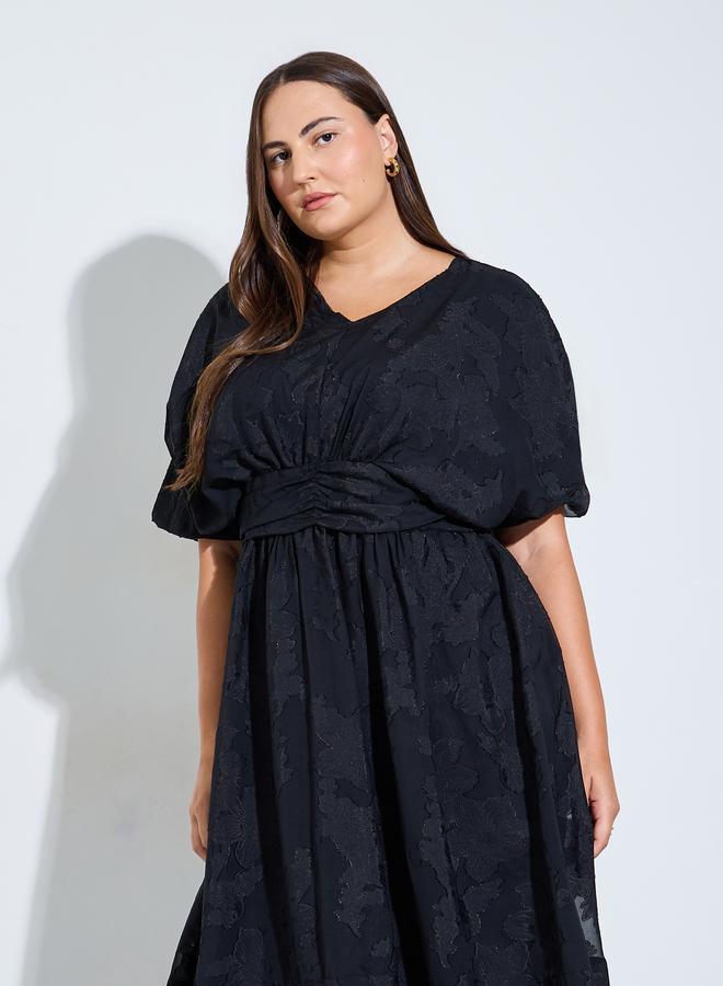 Styli Plus Size Black Jacquard Pleated A-Line Midi Dress - Image 2
