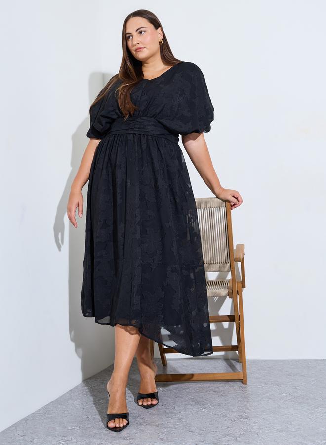 Styli Plus Size Black Jacquard Pleated A-Line Midi Dress - Image 1