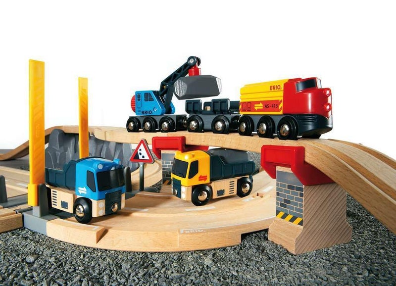 Brio BRIO World 33210 - Rail & Road Loading Set - 32 Piece Wooden Train Set | Ideal for Kids Aged 3+ | with Special Crane Car & Flatbed Idea  - Image 5
