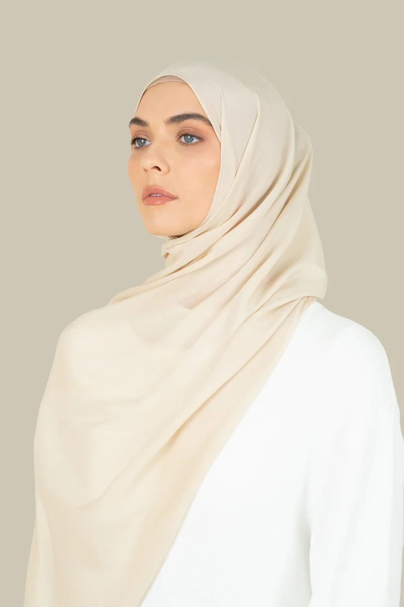 سيلكروز حجاب كريب عاجي