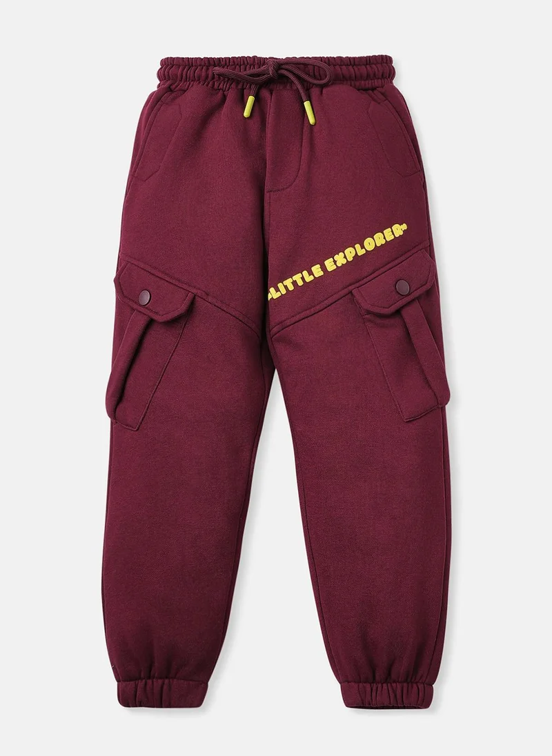 نوتيناتي Nautinati Boys Typography Print Fleece Cargo-Pocket Joggers In Maroon