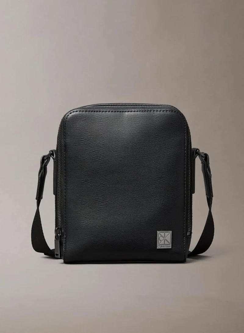 Emblem Logo Textured Reporter Bag