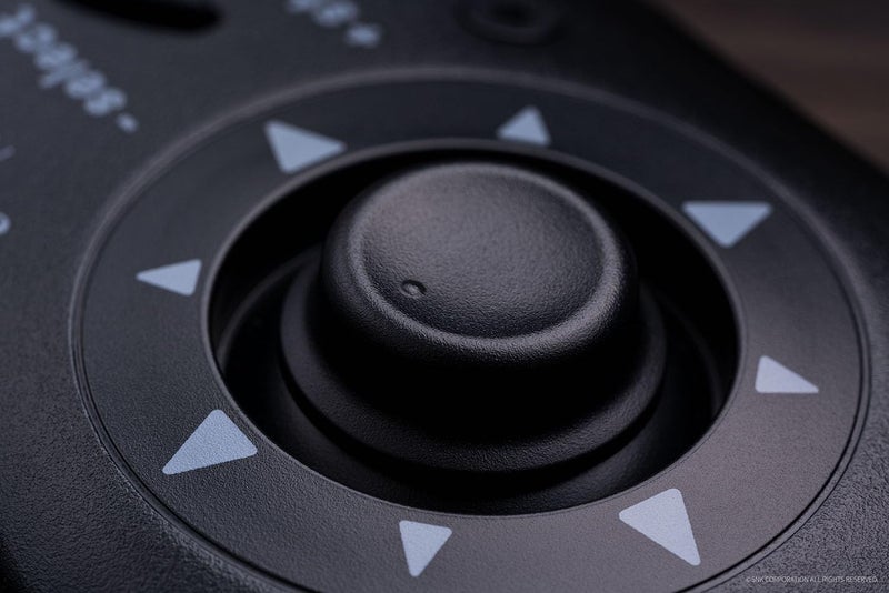 8Bitdo NEOGEO Wireless Controller for Windows, Android, and NEOGEO mini with Classic Click-Style Joystick - Officially licensed by SNK (Terry Bogard Edition) - Image 3