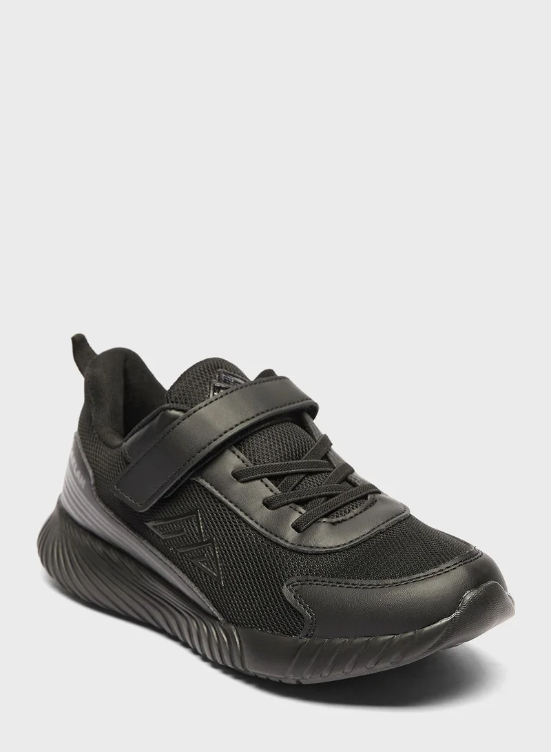 shoexpress Youth Low Top Velcro Sneakers